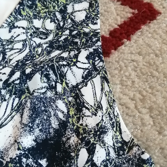 PRICE DROP!! Aritzia Murphy Blouse - Picture 6 of 9